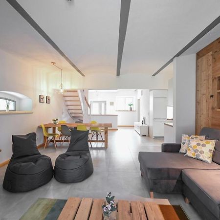 Farmhouse Eckartsberg Im Zittauer Gebirge - Gemuetliche Und Moderne Ferienwohnungen Mit Terrasse Eksteriør billede